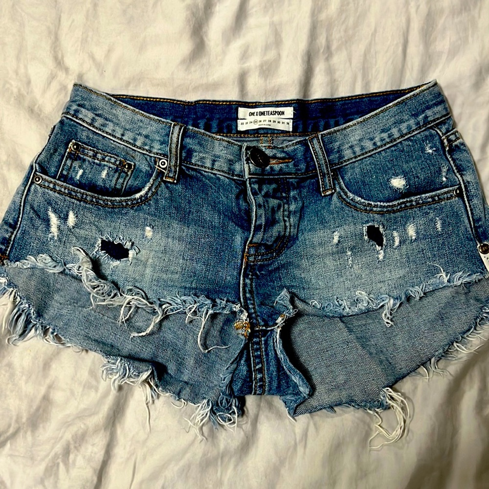 One Teaspoon Bonitas Denim Shorts (size 25)